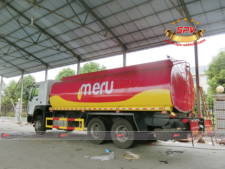 25,000 litres Fuel Tanker Bowser Simotruk - LB